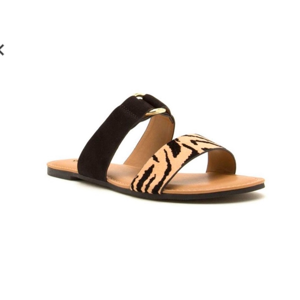 Sandals - Picture 2 of 3